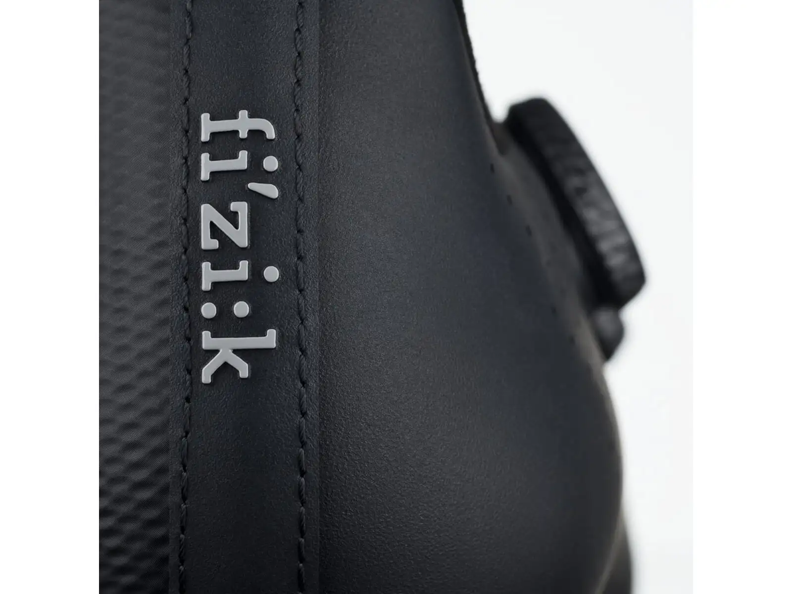 Fizik Vento Infinito Carbon 2 silniční pánské tretry Black/Black