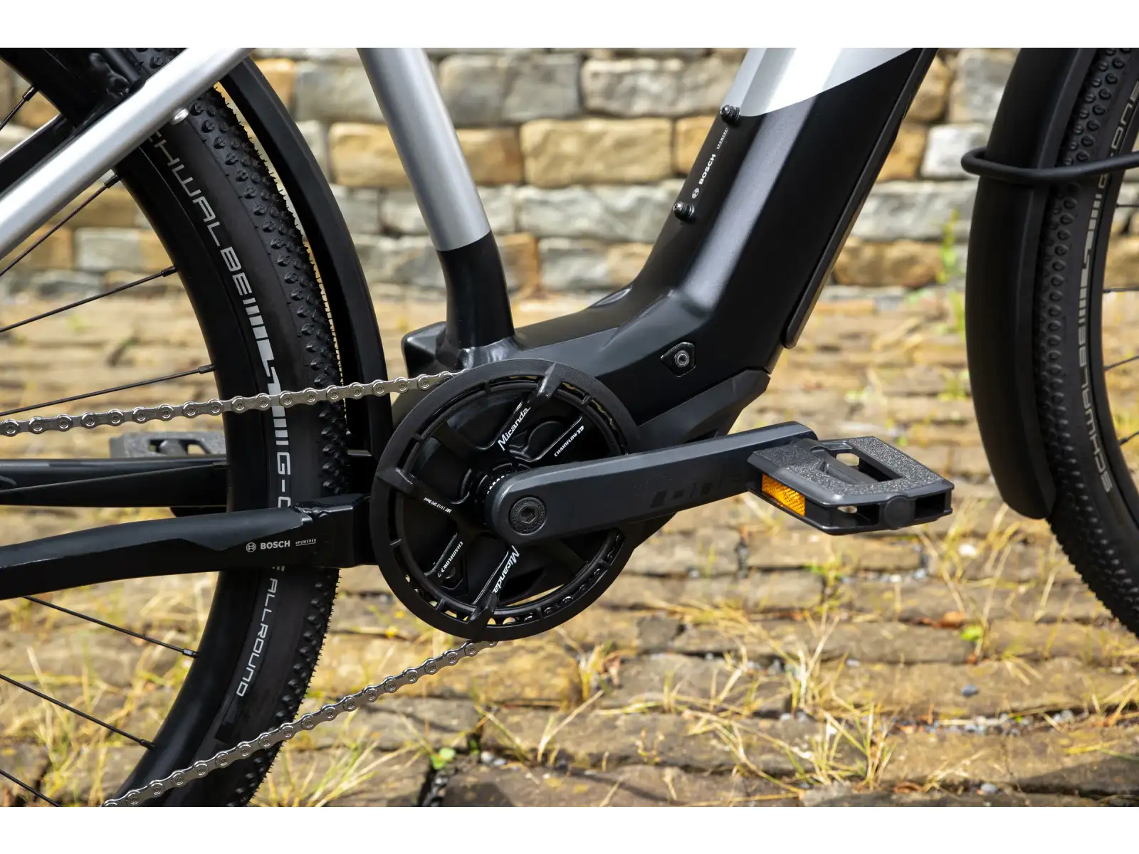 Superior eBLOX 6.5 mestské elektrokolo Matte Dark Chrome/Black