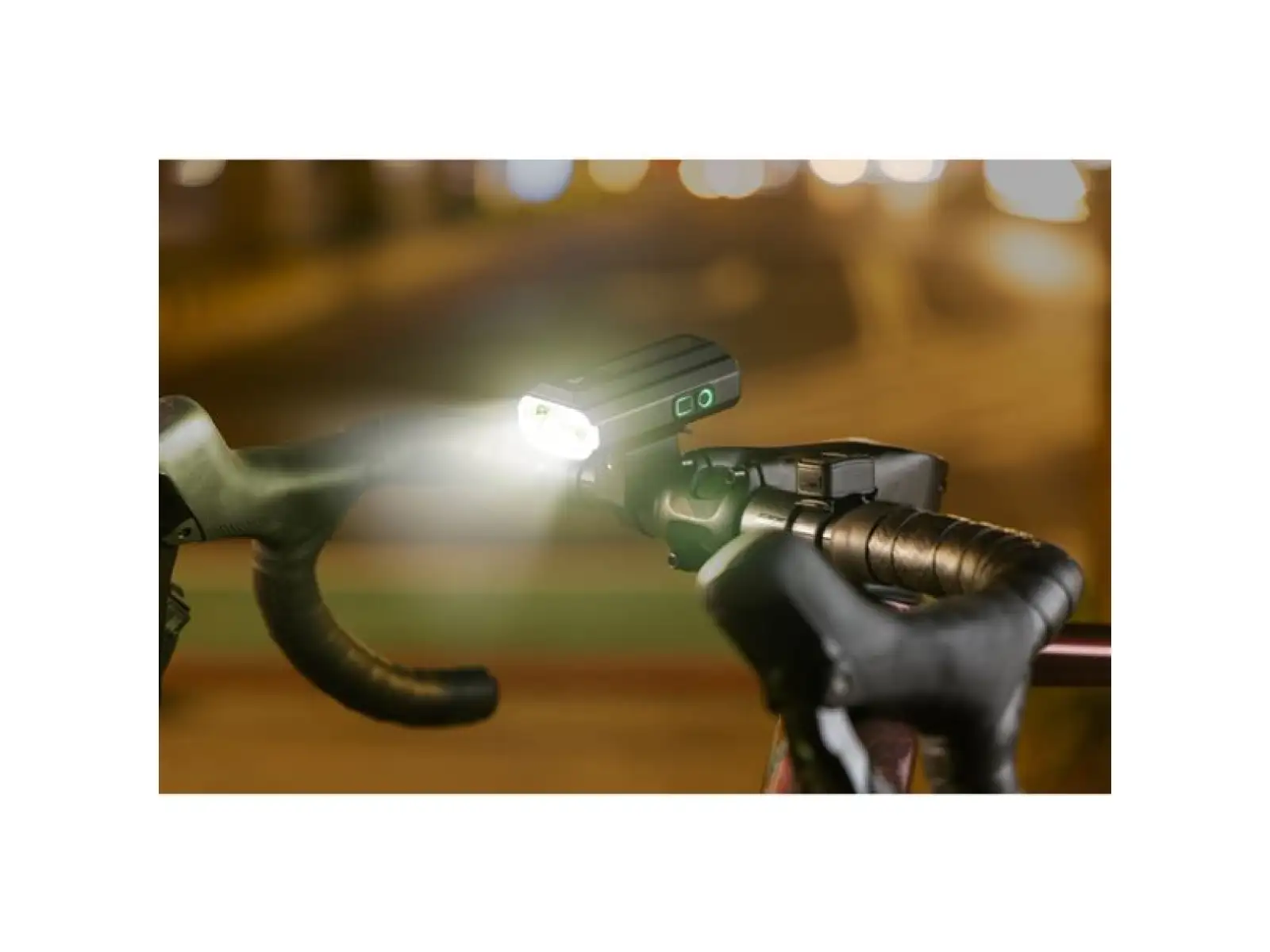 Giant Recon HL 1200 přední světlo USB