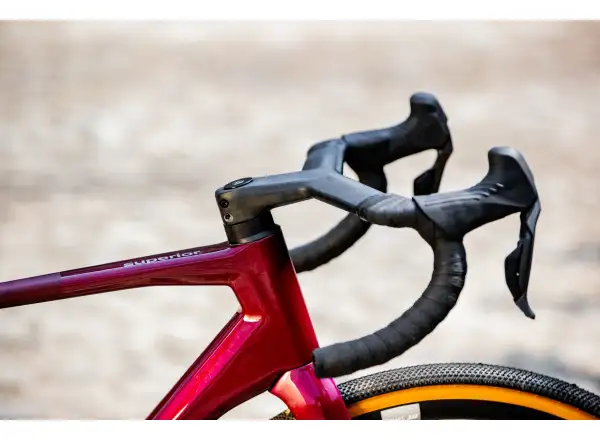 Superior X-Road 9.7 GR gravel kolo matte berry carbon