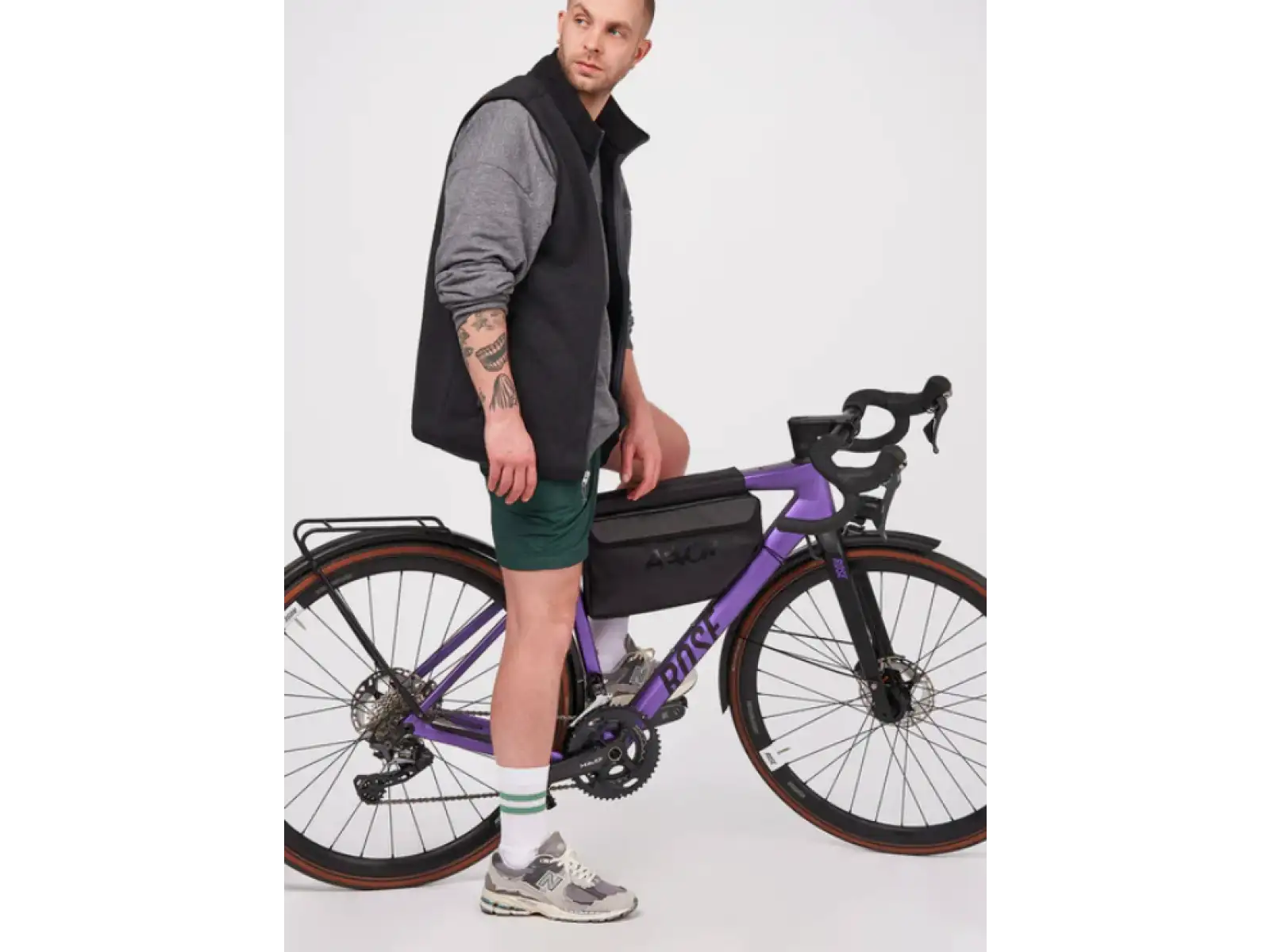 Aevor Bike Frame Bag  Large brašna do rámu / přes rameno Proof Black