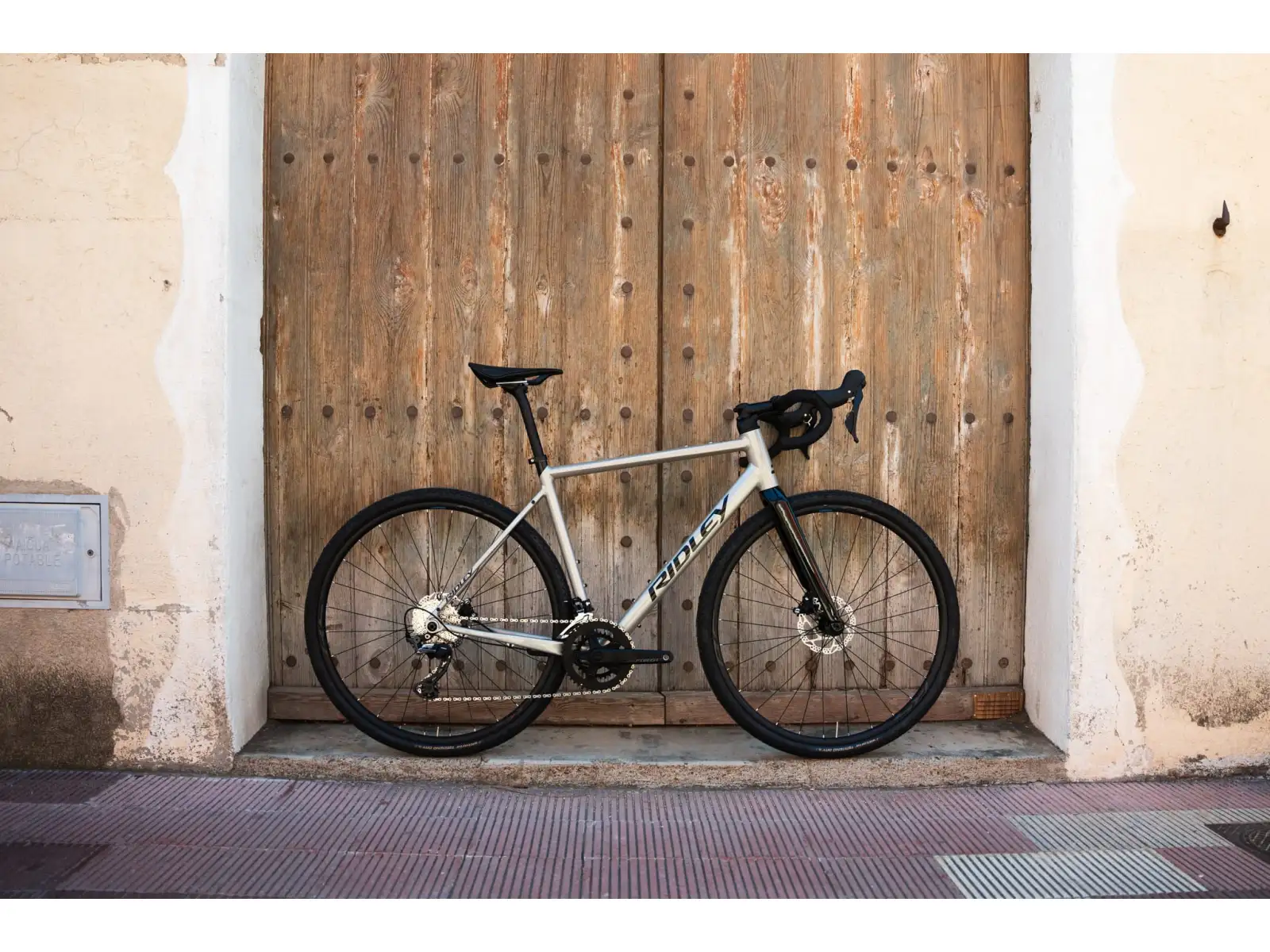 Ridley Grifn A GRX400 gravel kolo Chain Silver Gray