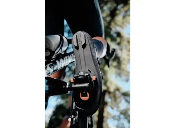 Fizik Tempo Lyra silniční tretry Coal Black/Black