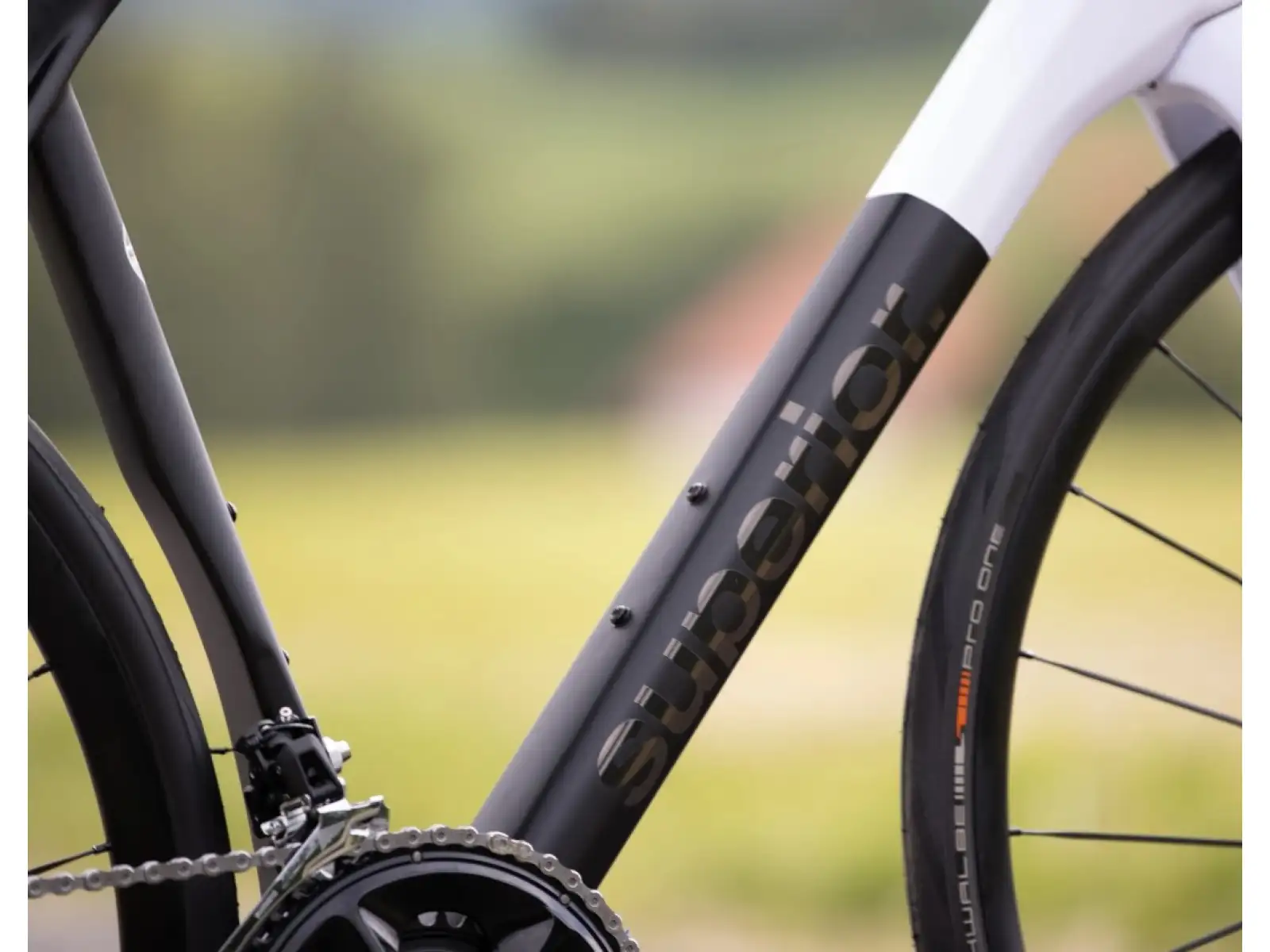 Superior X-Road 9.3 GF silniční kolo matte carbon / white