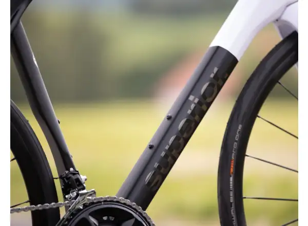 Superior X-Road 9.3 GF silniční kolo matte carbon / white