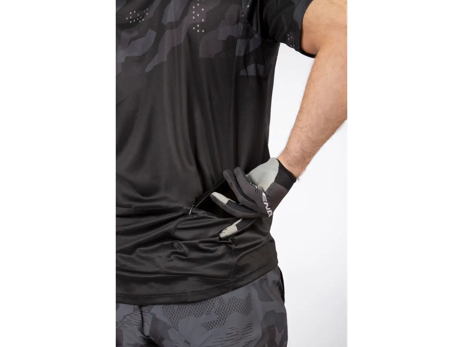Endura Hummvee Ray S/S pánský dres krátký rukáv Black