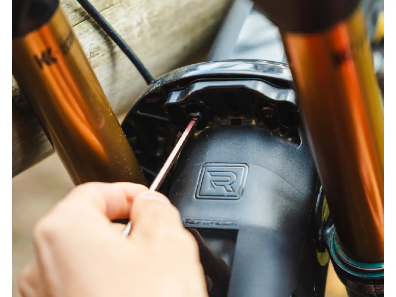 RRP ProGuard Mini Bolt On V2 přední blatník černá