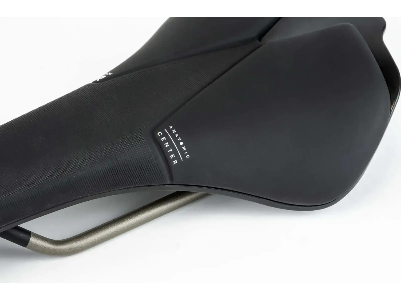 Prologo Scratch NDR Tirox 140 mm sedlo černá