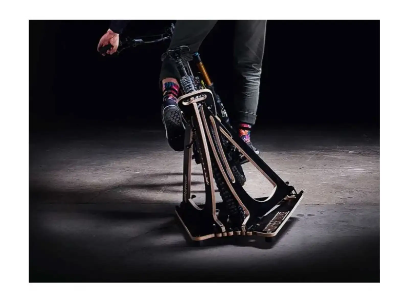 MTB Hopper Balance trenažér vyvážení zadních kol