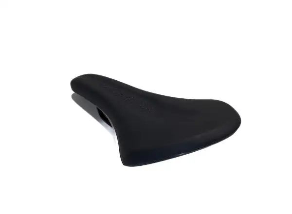 Fizik Tempo Aliante R5 sedlo černá SUNDÁNO Z KOLA