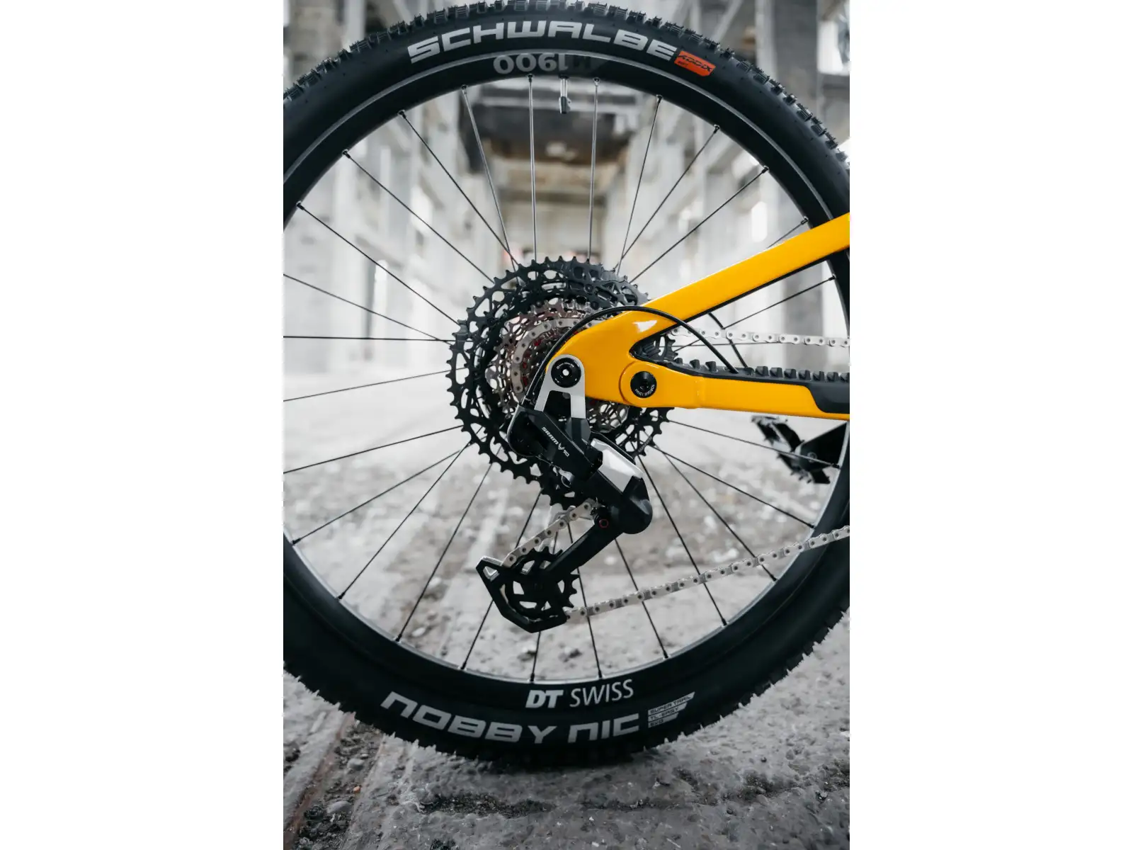 Nukeproof Reactor Alloy Pro 290 Eagle 90 celoodpružené kolo Yellow