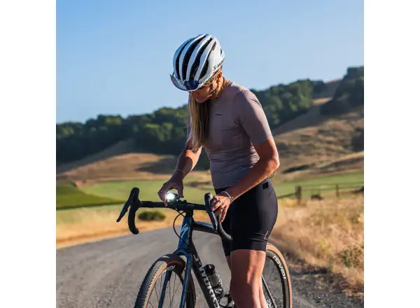 Lezyne React Drive Front přední světlo Matte Black