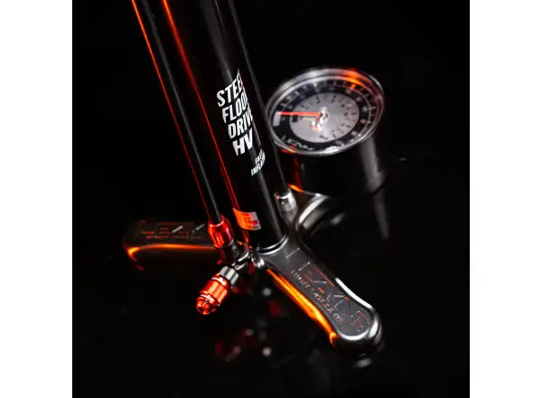 Lezyne Steel HV Floor Drive 3.5 pumpa Flat Black