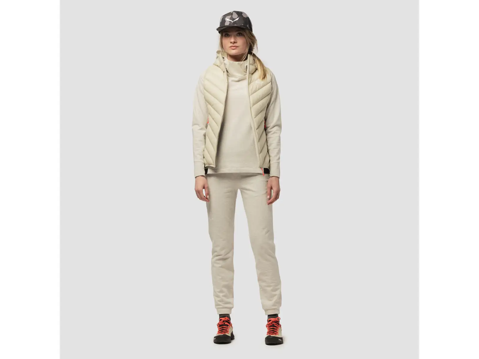 Salewa Fanes Sarner RDS Hybrid dámská vesta Oatmeal