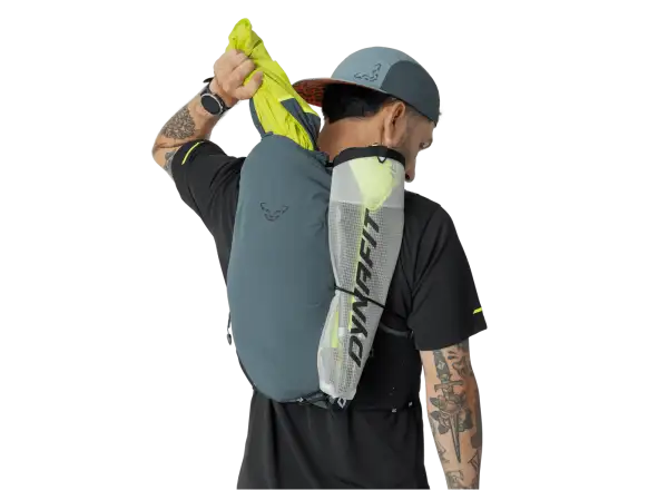 Dynafit Ultra 12 l běžecká vesta Cloud Blue/Cinder