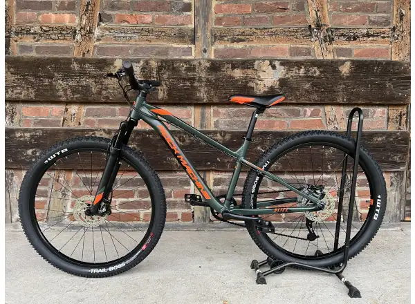 Rock Machine Blizz 27 HD dětské kolo Mat Khaki/Neon Orange/Black