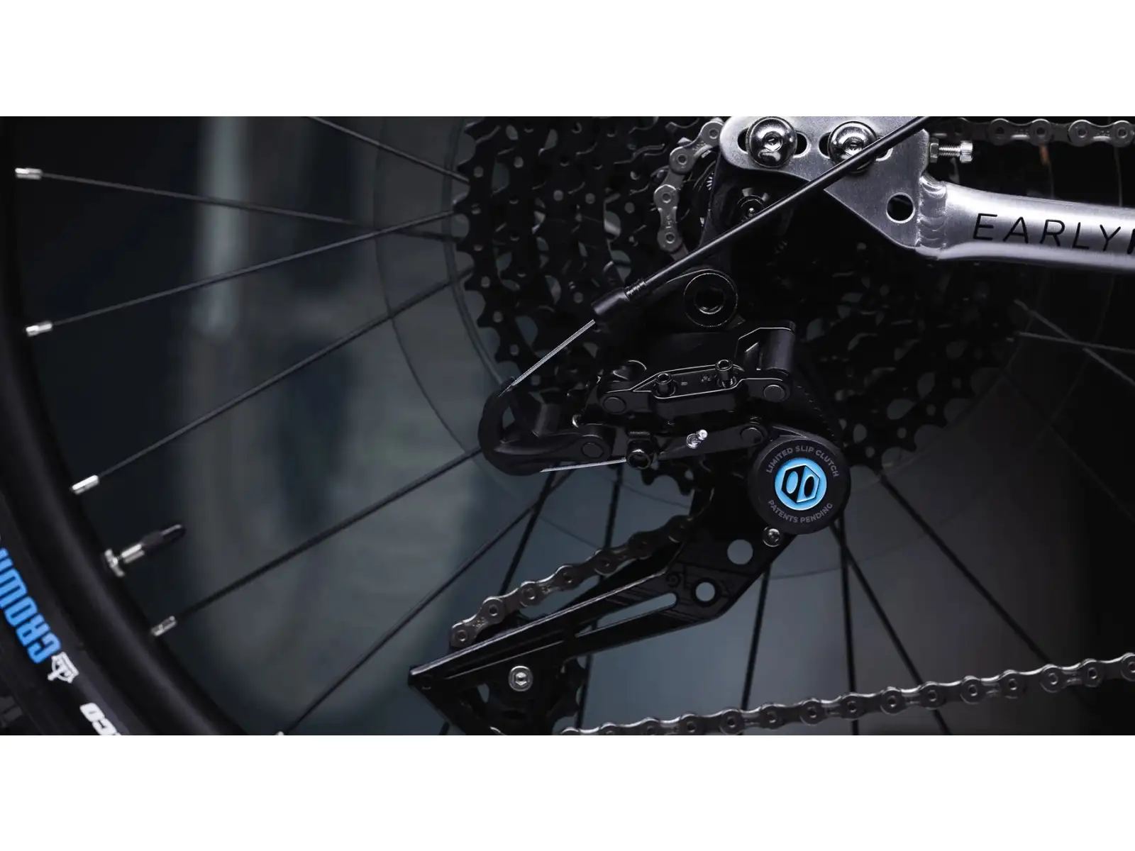 Early Rider Seeker 24 dětské kolo Brushed Aluminium