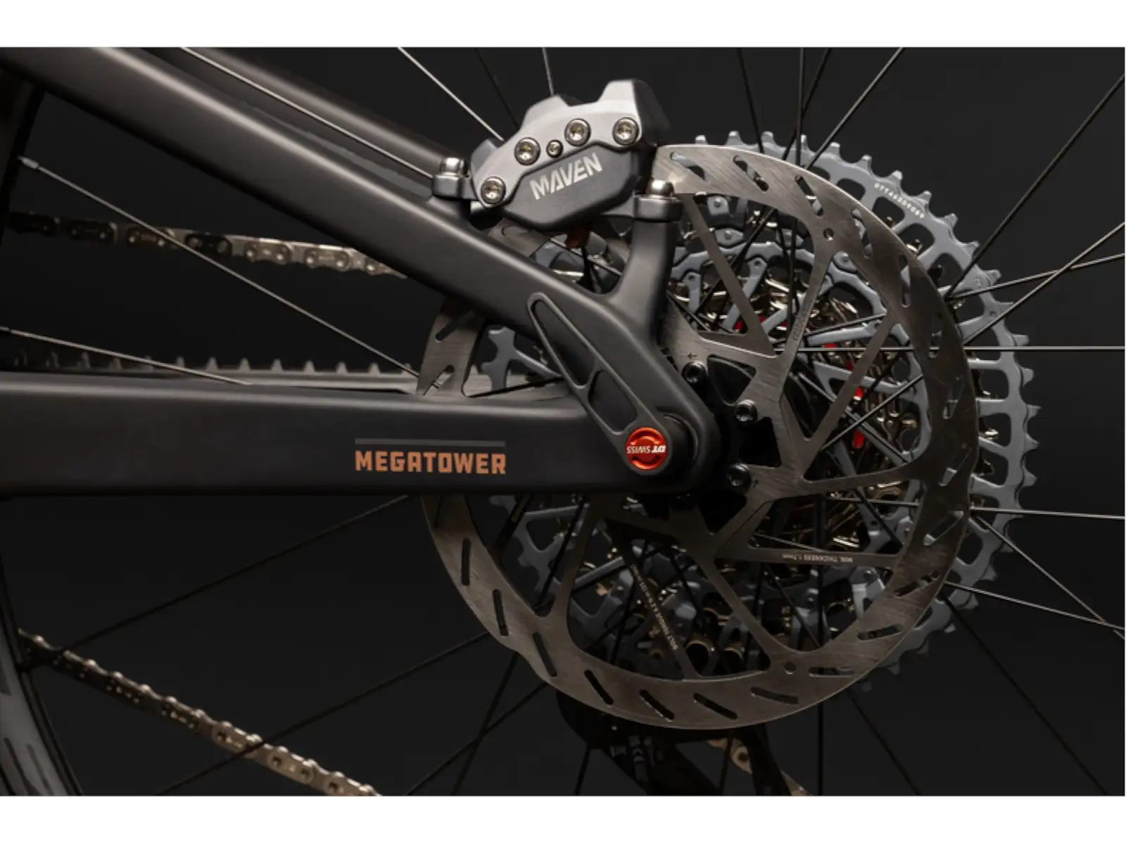 Santa Cruz Megatower 2 CC X0 AXS RSV celoodpružené kolo Matte Carbon Black