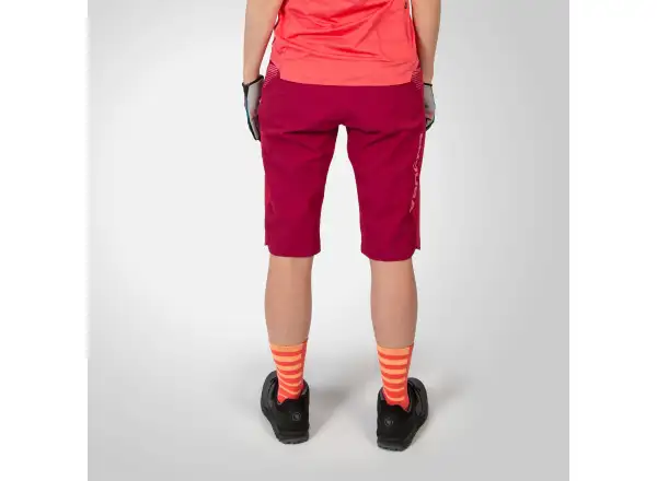Endura SingleTrack Lite (Short Fit) dámské kraťasy Berry