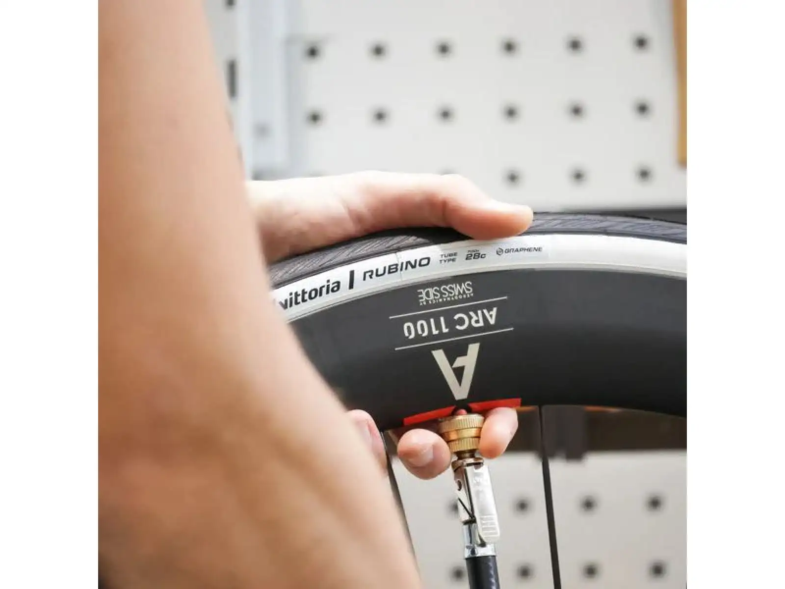 Vittoria Rubino V 28-622 G2.0 silniční plášť kevlar white
