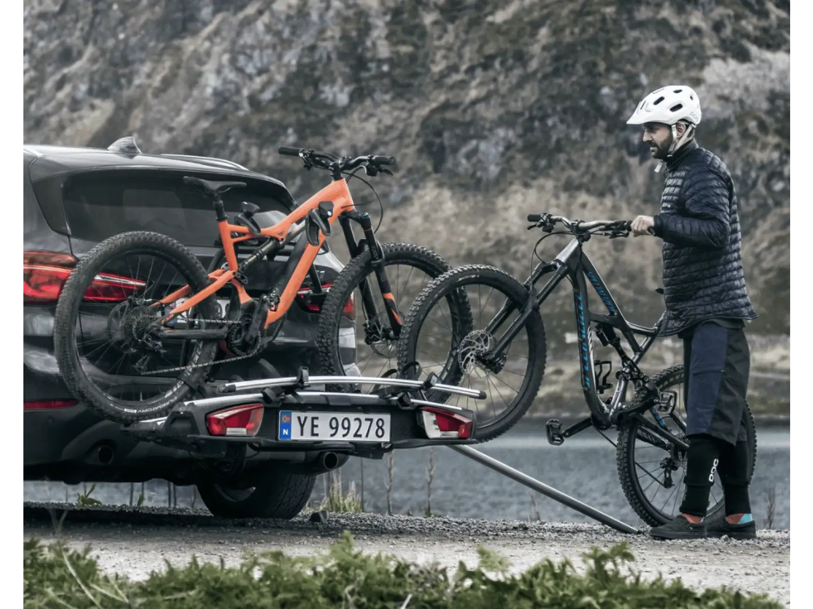 Thule VeloSpace XT nosič na tažné zařízení pro 2-3 kola