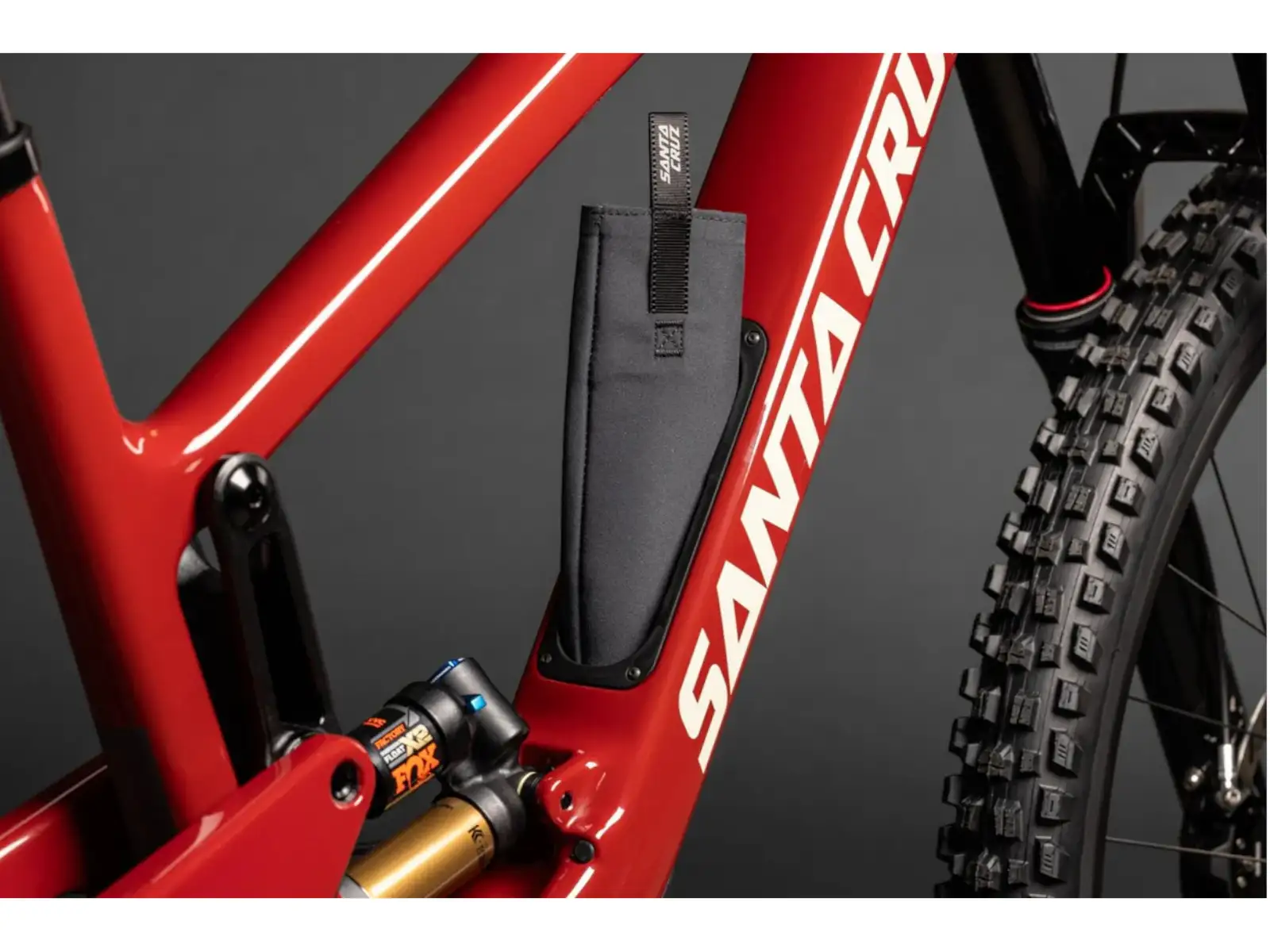 Santa Cruz Megatower 2 C GX AXS celoodpružené kolo Gloss Crimson