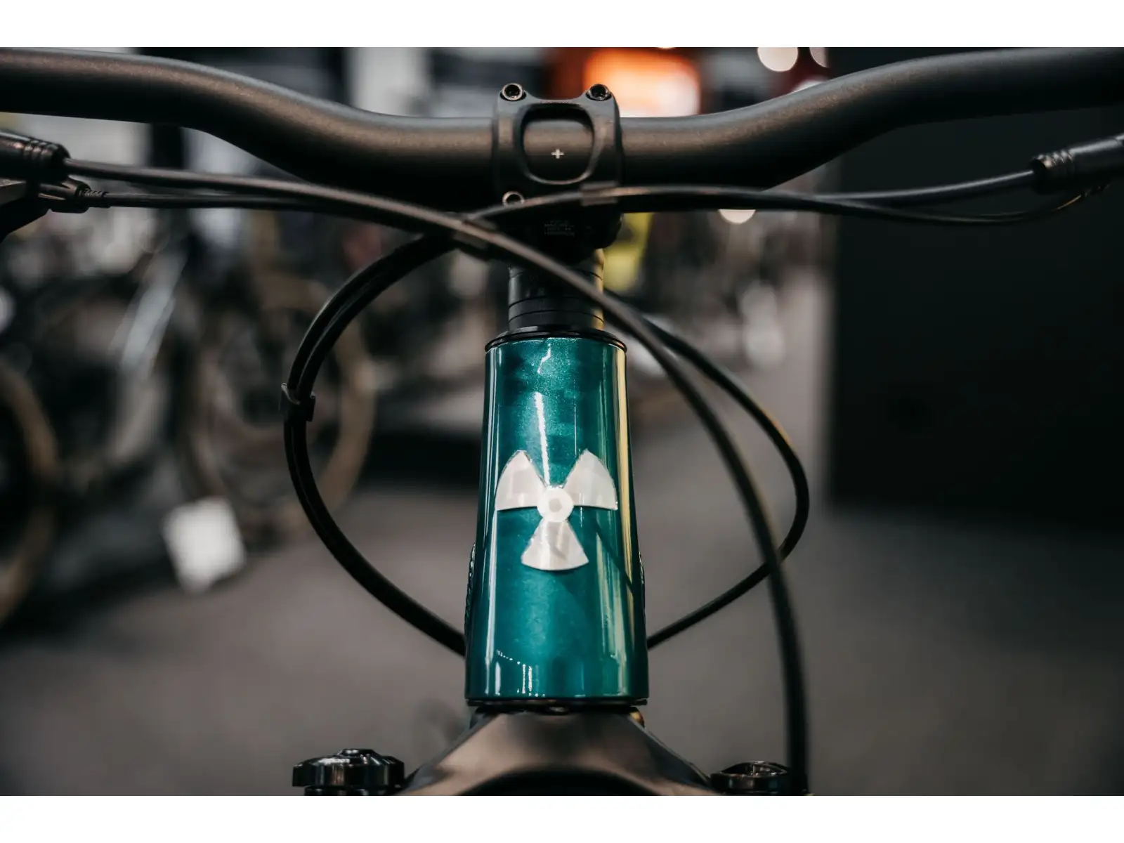 Nukeproof Tracker Pro 290 Cues 1x11 horské kolo Petrol Green/Chrome