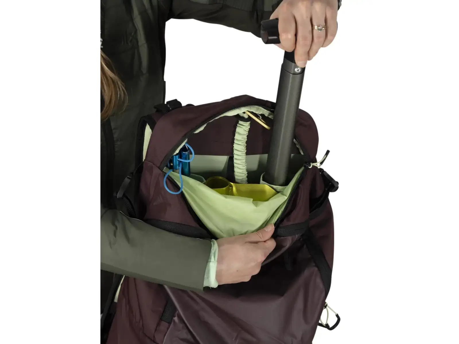 Osprey Firn 18 l batoh Elderberry Purple/Peppermint Green