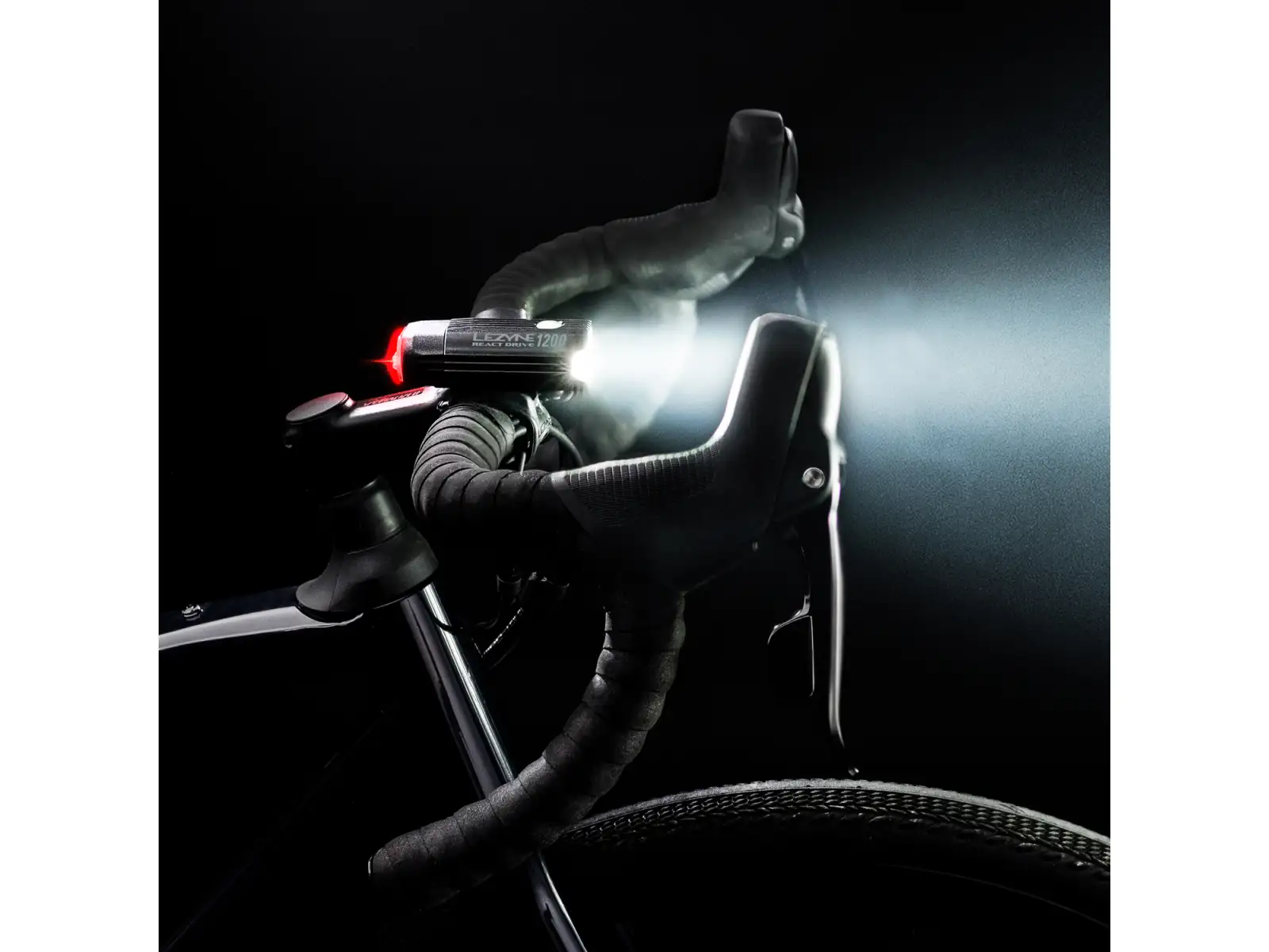 Lezyne React Drive Front přední světlo Matte Black