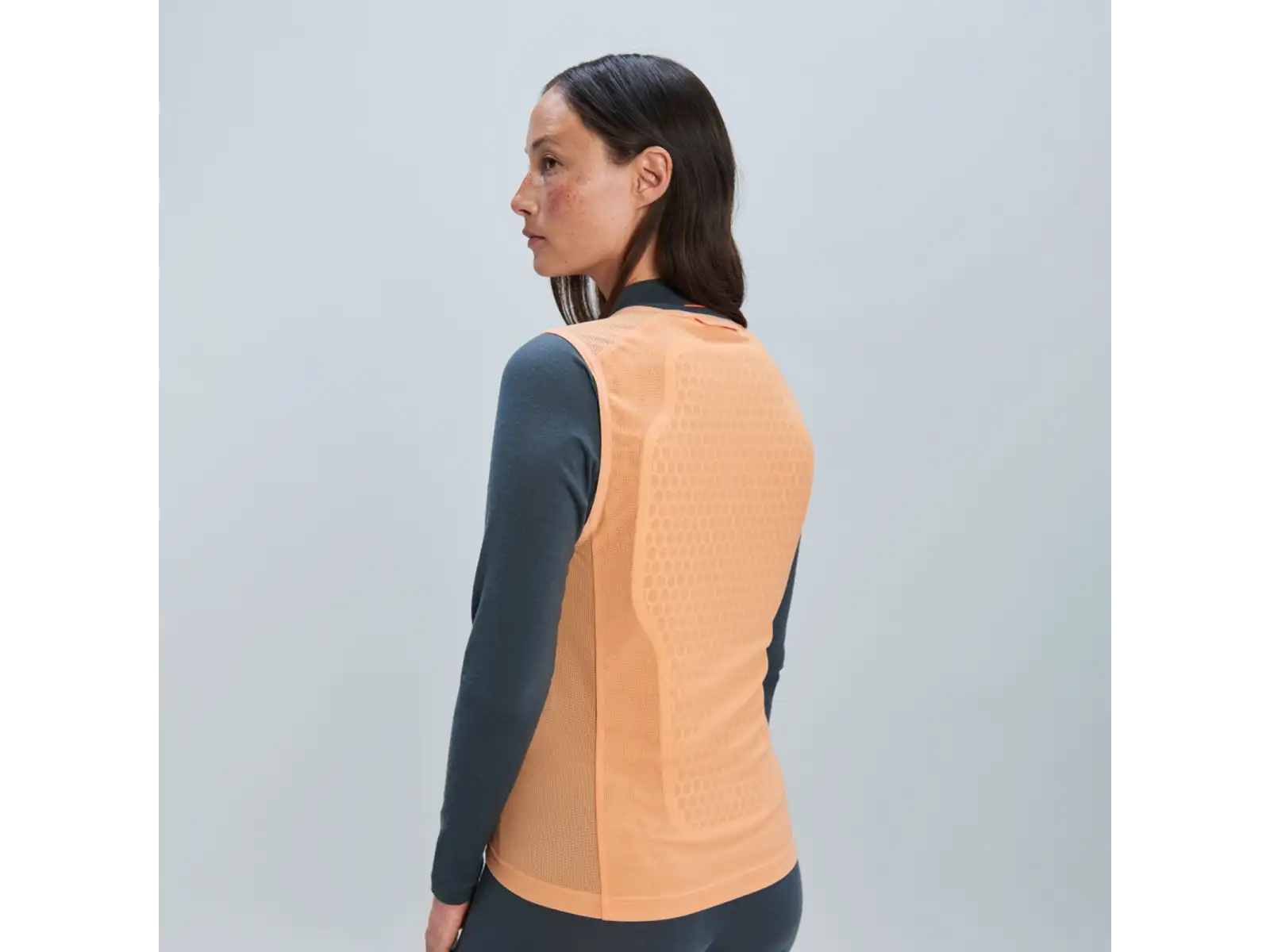 POC VPD Air Vest dámská ochranná vesta Apricot Sunstone
