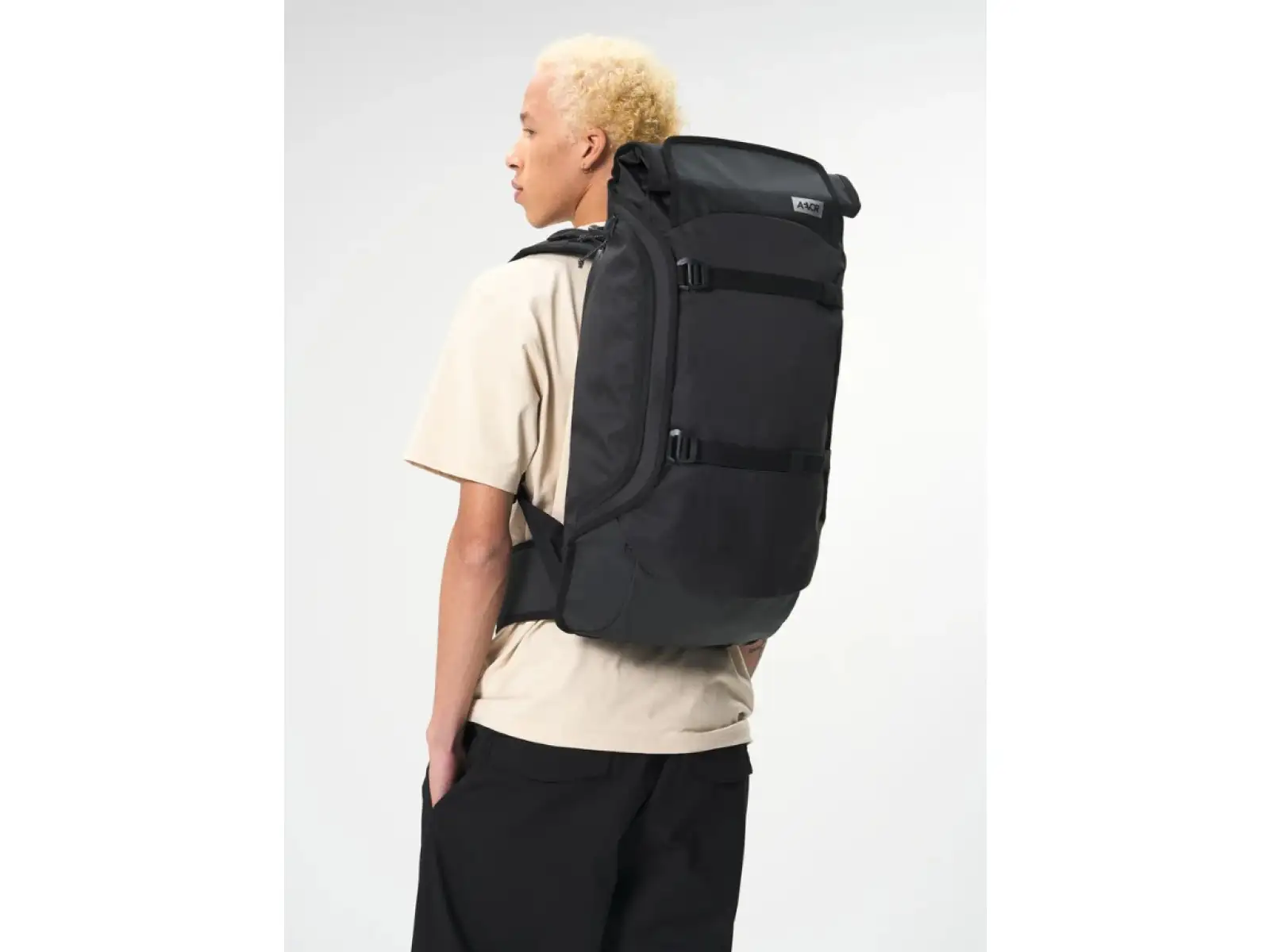 Aevor Travel Pack cestovní batoh Proof Black