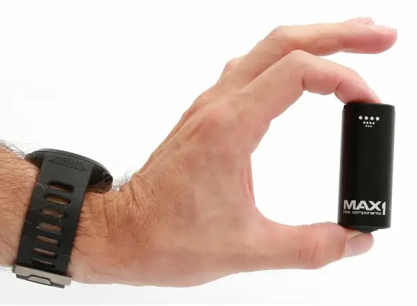 MAX1 Energy USB světlo přední