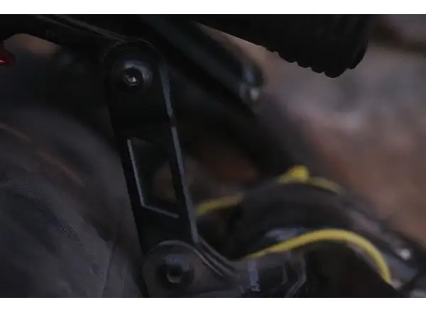 Apidura Expedition Accessory Arm držák světla