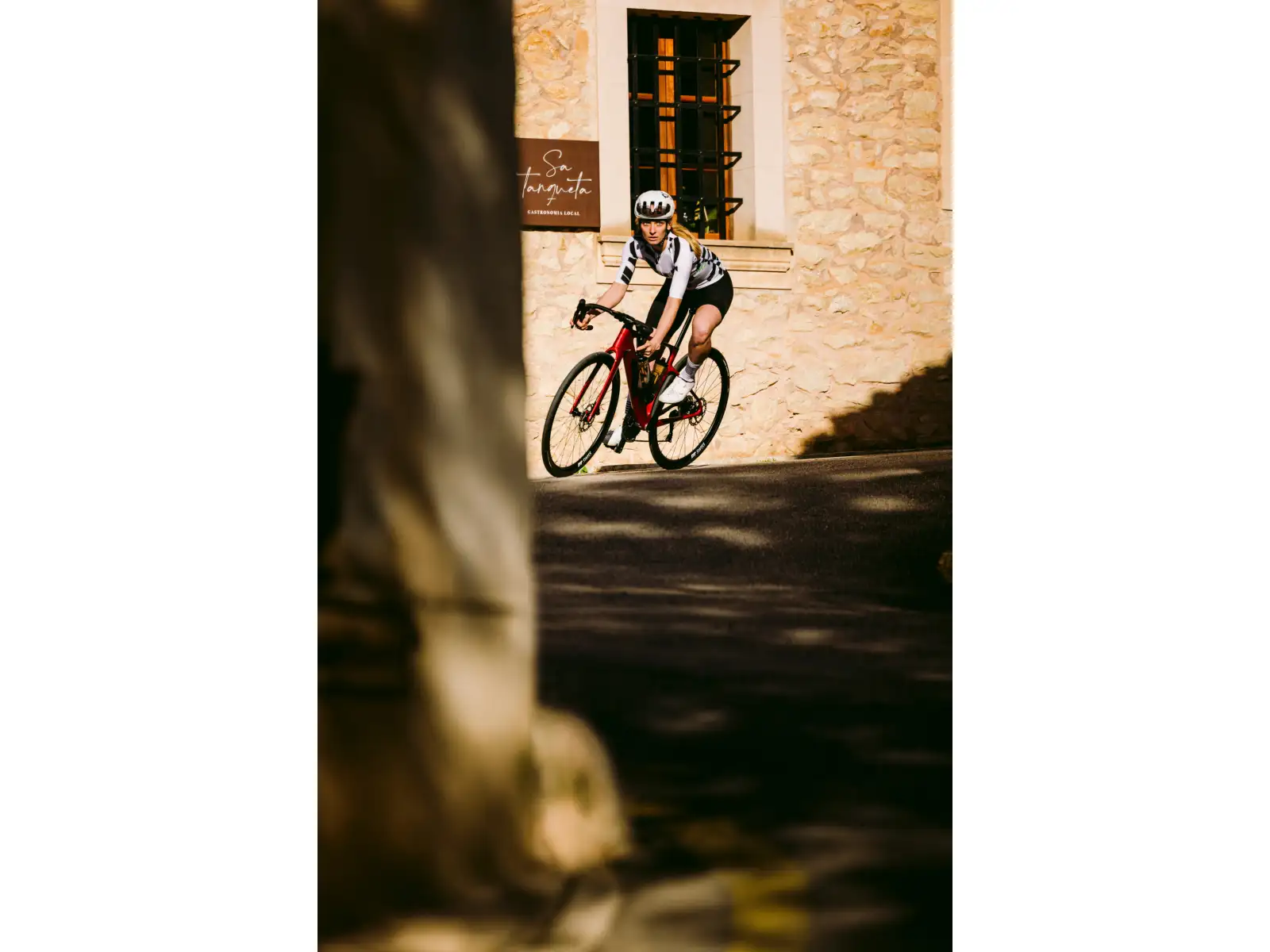 Cannondale Synapse Carbon 4 silniční kolo Metallic Red