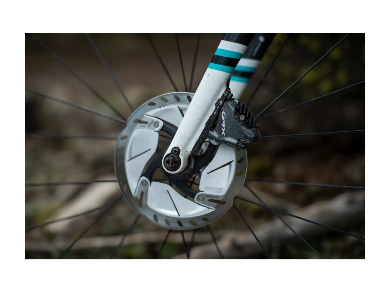 Shimano GRX Di2 ST-RX815+BR-RX810 2x11 řadící a brdové páky a třmeny