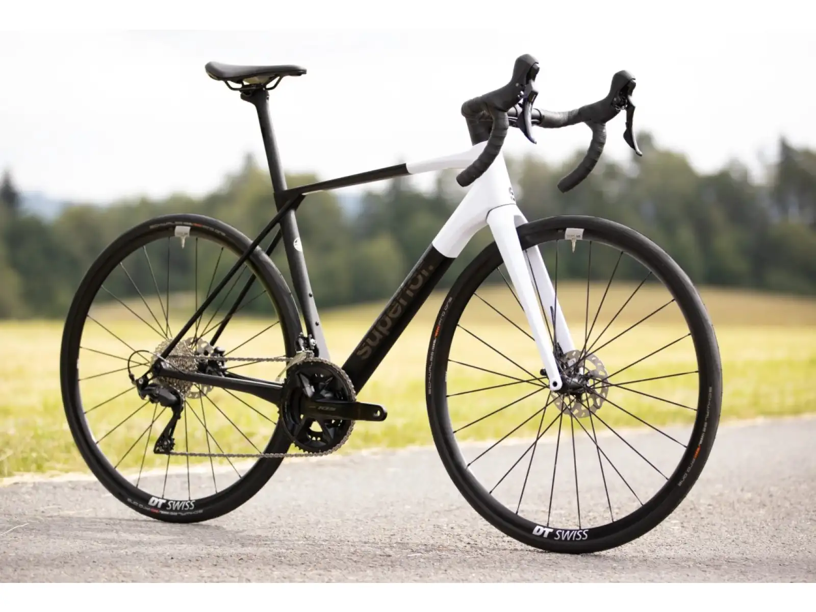 Superior X-Road 9.3 GF silniční kolo matte carbon / white