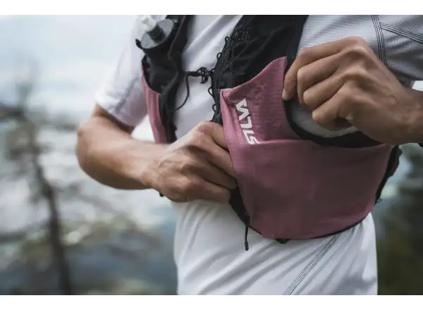 Silva Strive Fly běžecká vesta Black