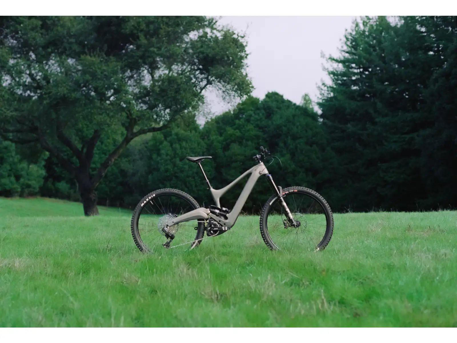 Ibis Oso GX T-Type celoodpružené elektrokolo Grizzly Bronze