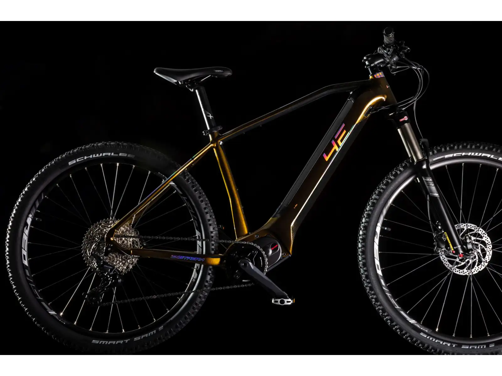 4EVER Exstream Elite horské elektrokolo Jungle Gold/Mirror
