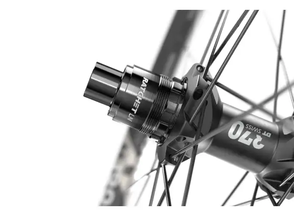 DT Swiss M 1900 Spline Boost 29" vypletená kola