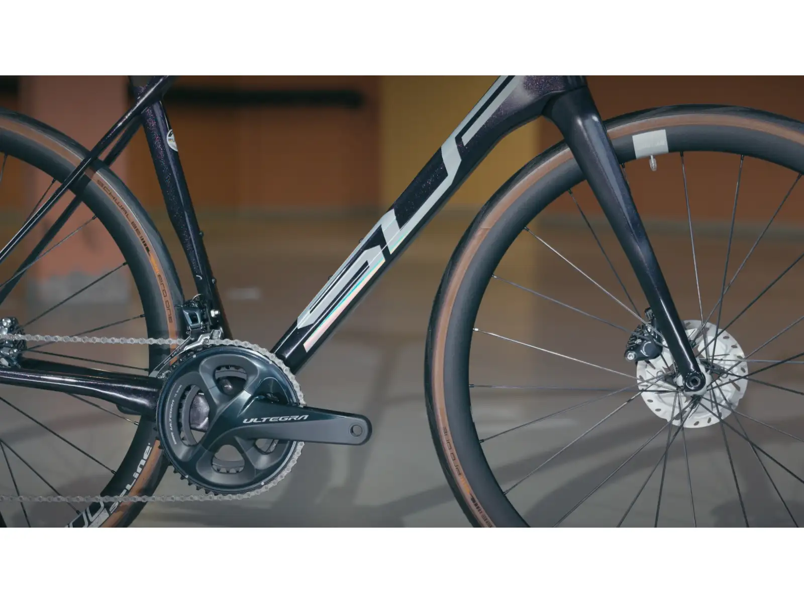 Superior X-Road Team Issue Gloss Black Rainbow/Hologram Chrome silniční/gravel kolo