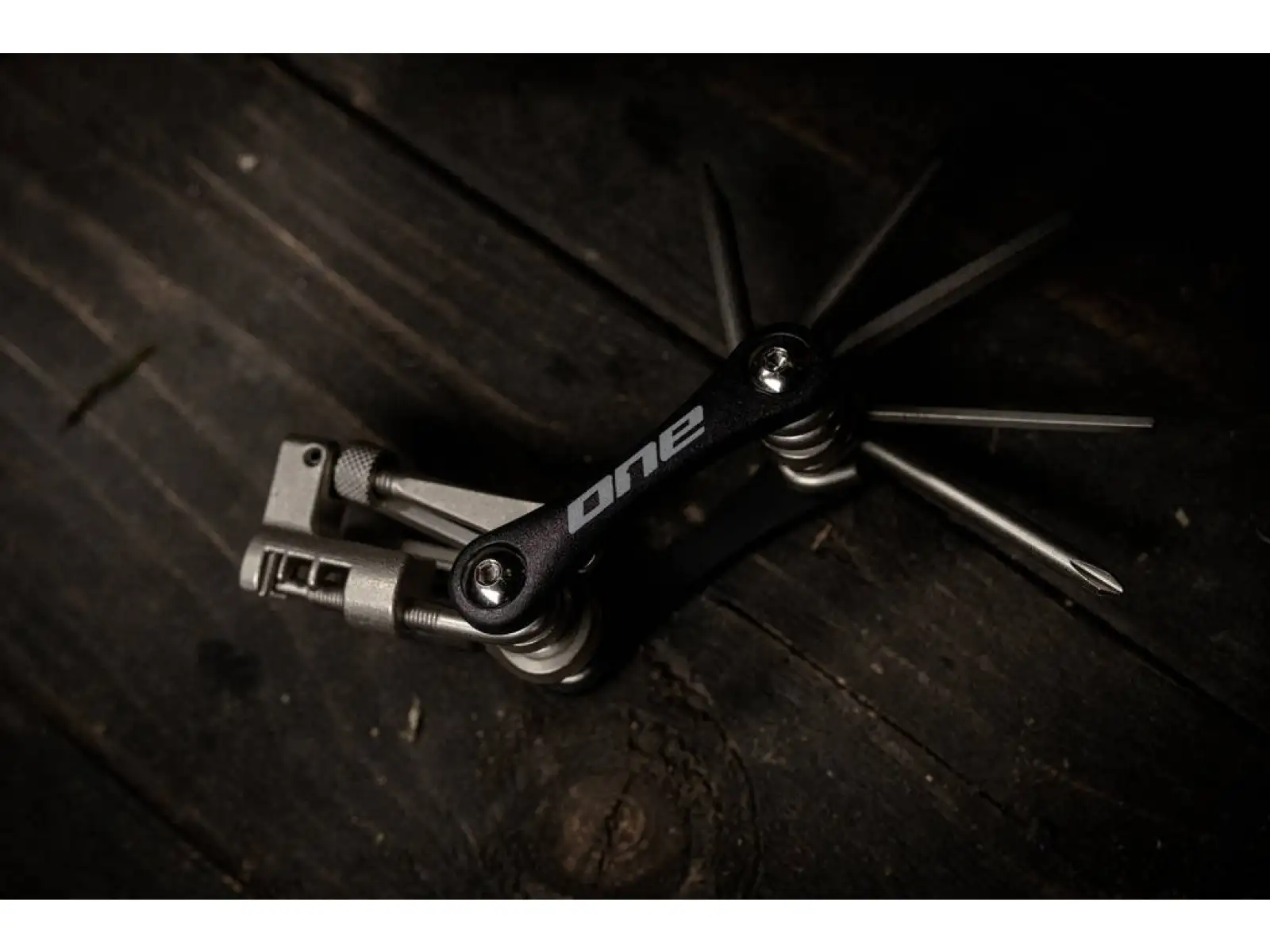 One Bikeparts multiklíč 12 funkcí černá