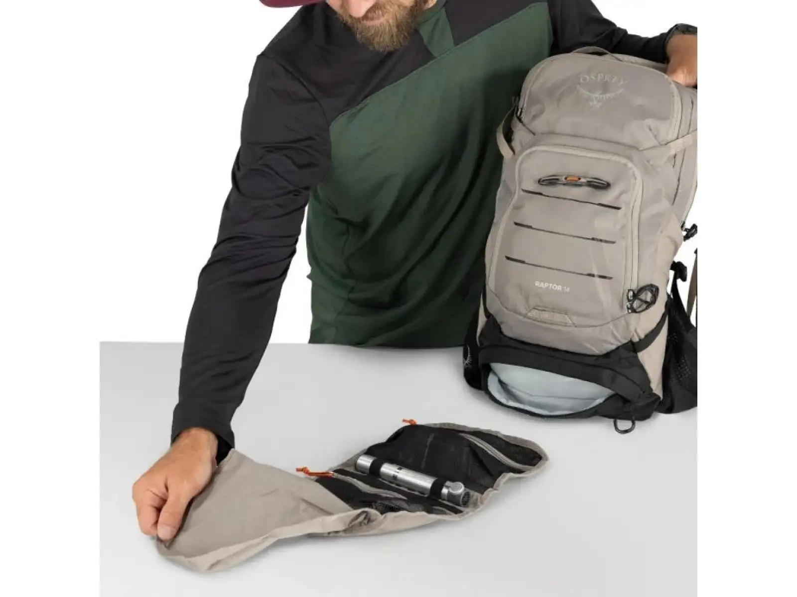 Osprey Raptor 14 batoh Pediment Grey