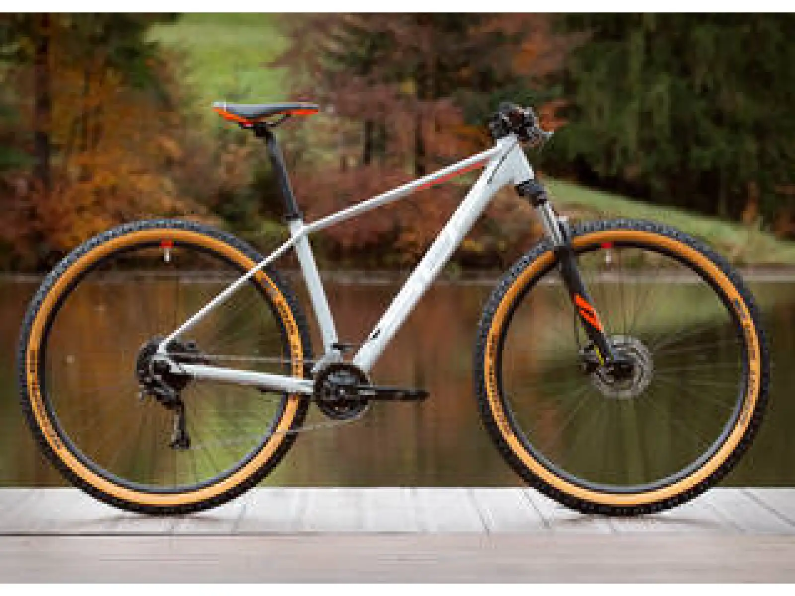 Superior XC 859 Gloss Grey/Orange horské kolo