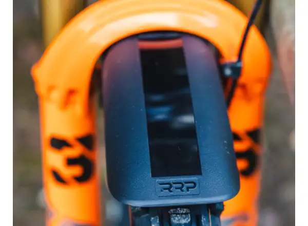 RRP ProGuard Standard Bolt-On V2 přední blatník černá