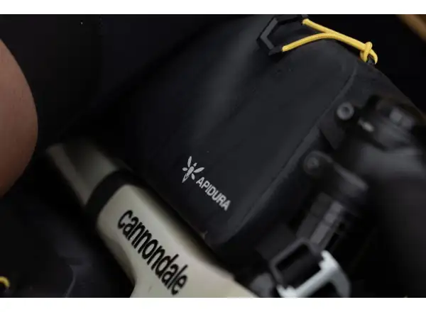 Apidura Expedition Bolt-on top tube pack rámová brašna 1 l
