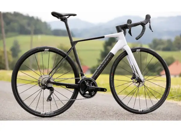 Superior X-Road 9.3 GF silniční kolo matte carbon / white