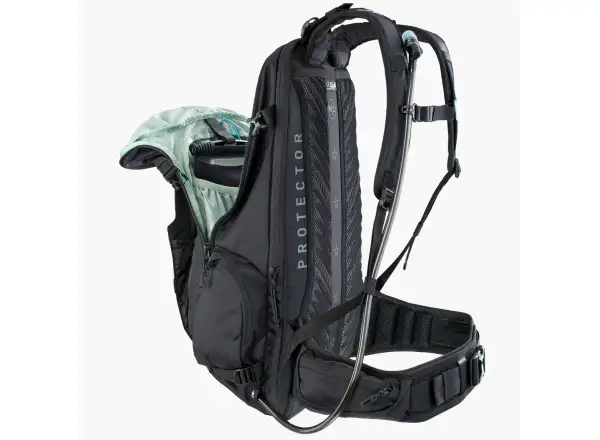 Evoc FR Trail E-ride batoh 20 l black