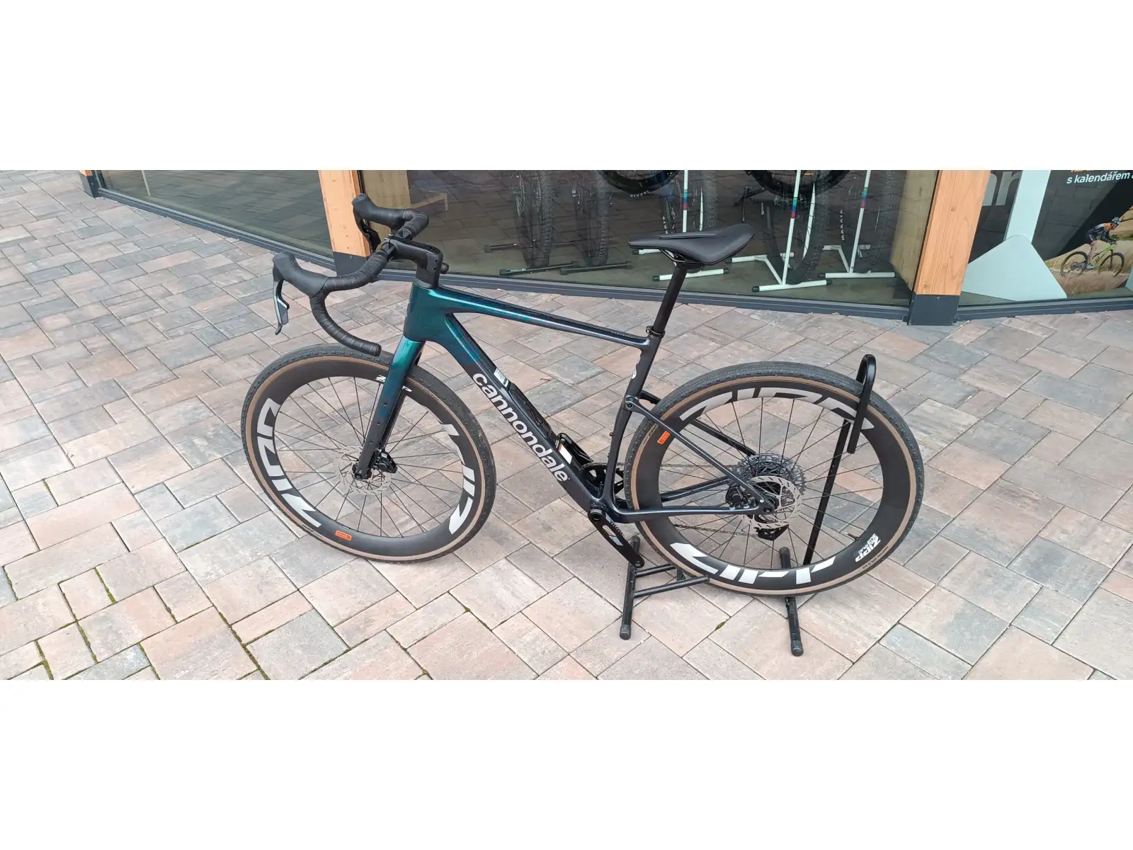 Cannondale Topstone Carbon 3 gravel kolo DTE Custom Lab PROVĚŘENO