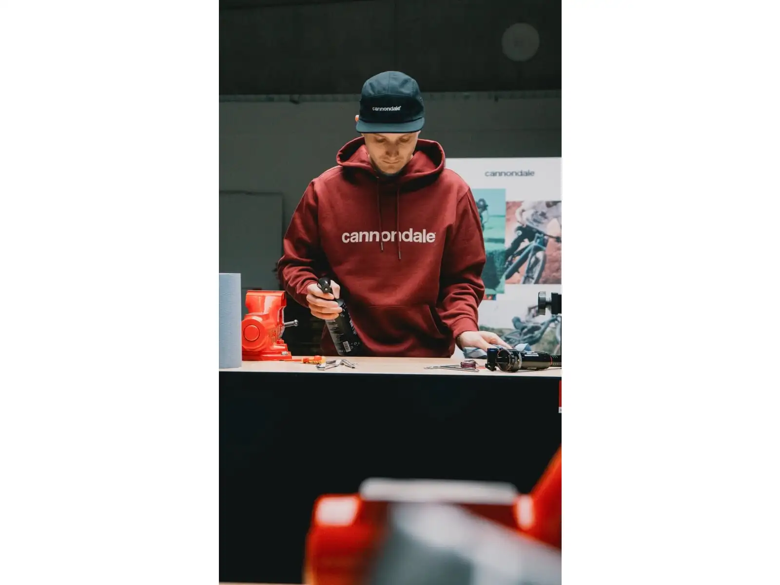 Cannondale Lifestyle Hoodie unisex mikina Burgundy/Mrk